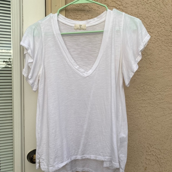 Anthropologie top with cute fluttered sleeves - Picture 2 of 3